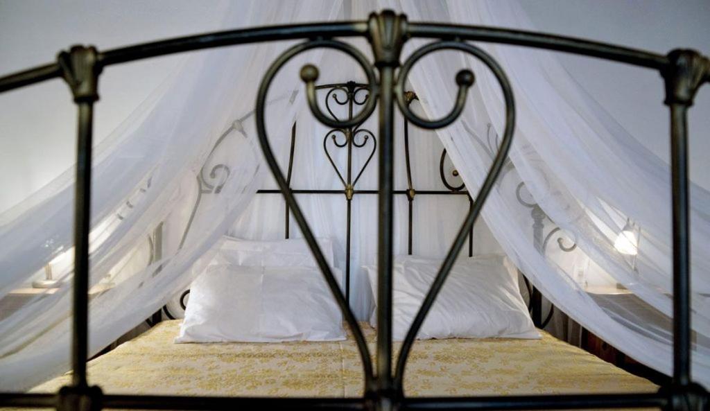 Abramis Rooms Mitata Екстер'єр фото