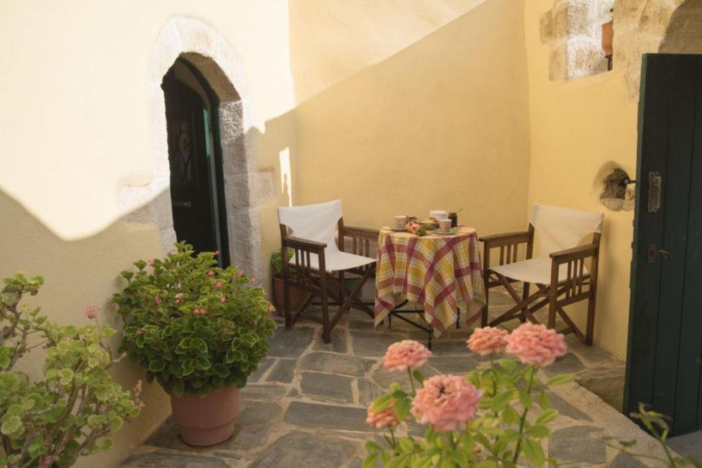 Abramis Rooms Mitata Екстер'єр фото