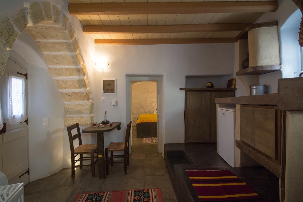 Abramis Rooms Mitata Екстер'єр фото